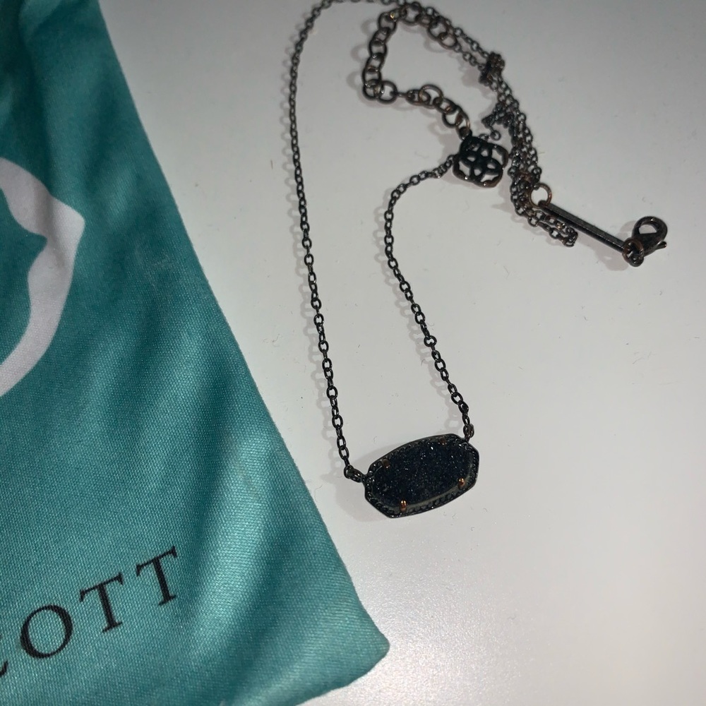 Black Kendra Scott Necklace